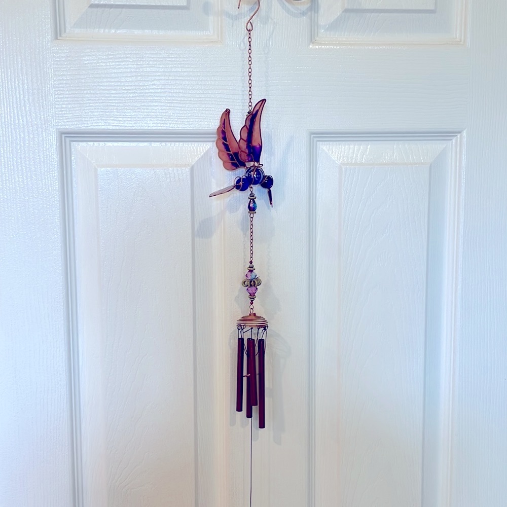NIB Humming Bird Windchime, stained glass with balls and acrylic gems.